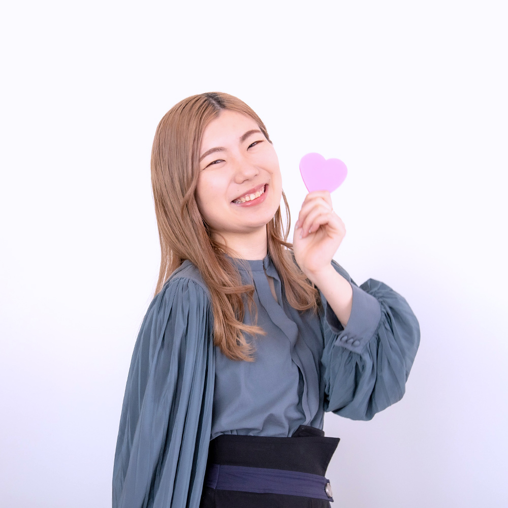 arakijuriaがハートを持っている写真