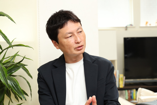 語っている菊地さん