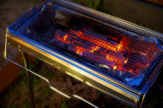 炭火でも知られる遠赤外線式は食材にじっくり熱が届くため、ジューシーな仕上がりになります