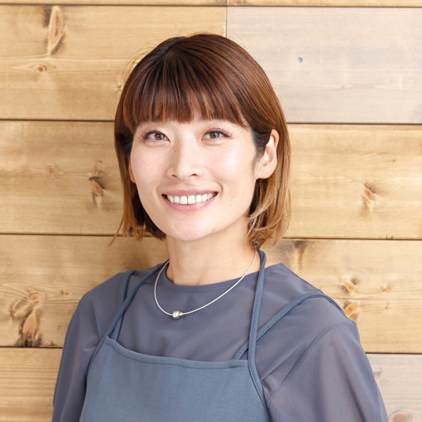 西谷綾子
