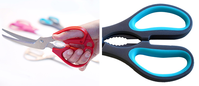 グリップ内に指が3本以上収まるサイズだと開閉しやすい（左）／持ち手がクッション性のある樹脂製のものなら、手に衝撃が伝わりづらい（右）