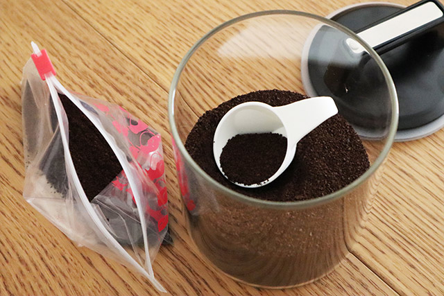 コーヒーミルを持って行かずに、使う分だけのコーヒー粉を持っていくのも便利