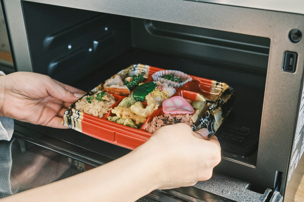 コンビニ弁当をあたためる