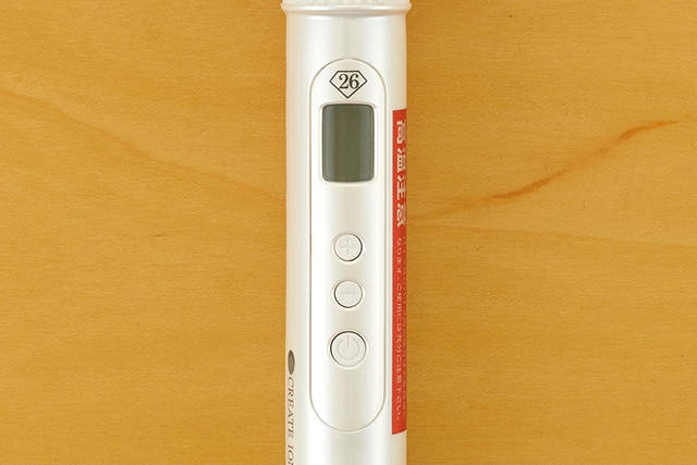 ボタン式温度設定の一例。スイッチ上の液晶画面に温度が表示されます