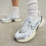 NIKE｜V2K RUN