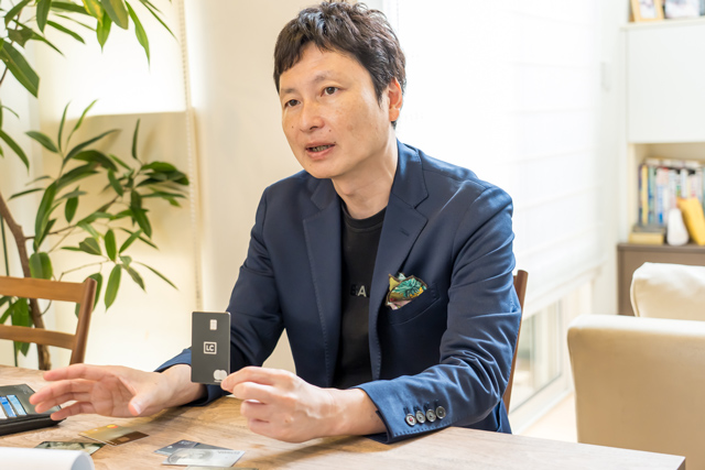 「法人カードを選ぶ際は、まずはフリーランス向けのものであるかを確認しましょう」と菊地さん