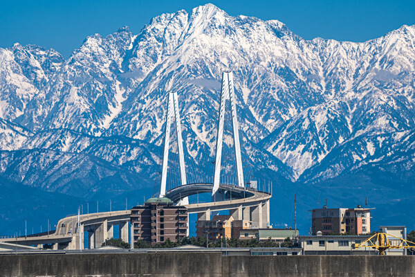 富山県の伝統産業