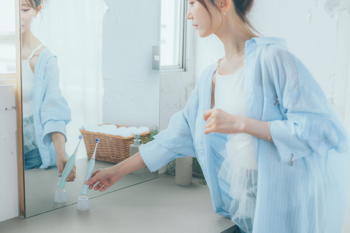 つい歯ブラシを動かすこと自体に意識が向きすぎて、肝心な歯垢（しこう＝プラーク）をしっかり除去できていないこともしばしばです。