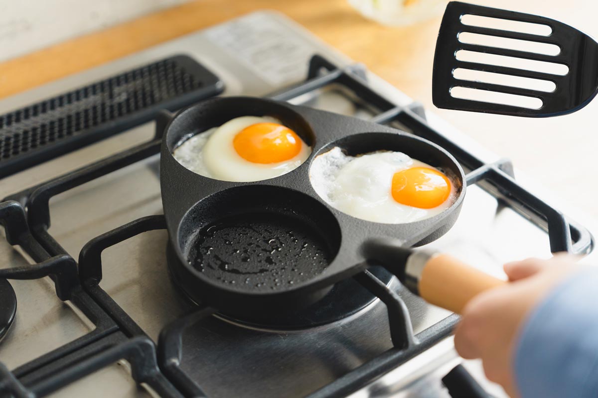 熱伝導が均一な南部鉄だから、外は香ばしく、中はふっくら。火の通りが柔らかく、素材の旨みを引き出す調理が可能です。