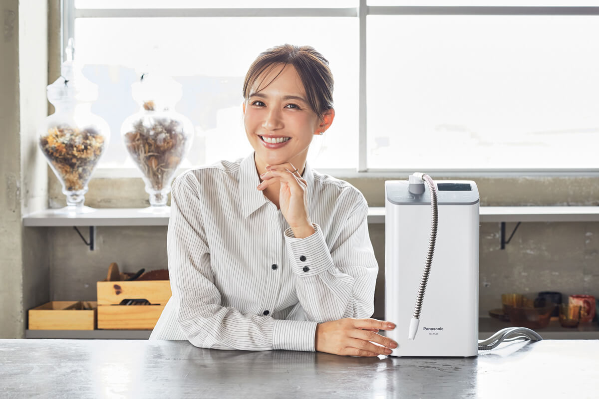 身体美容家の優木まおみがパナソニックのアルカリイオン整水器 TK-AS47を実際に使って徹底レビュー