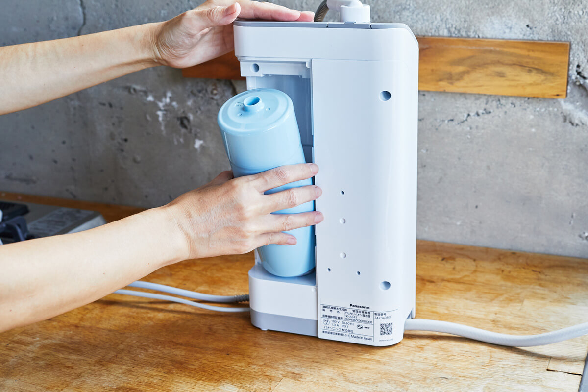 特徴2｜ミネラル成分はそのままに除去対象19物質を高い浄水性能で除去