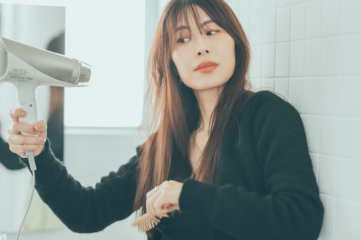 ドライヤーで乾かしながら整える