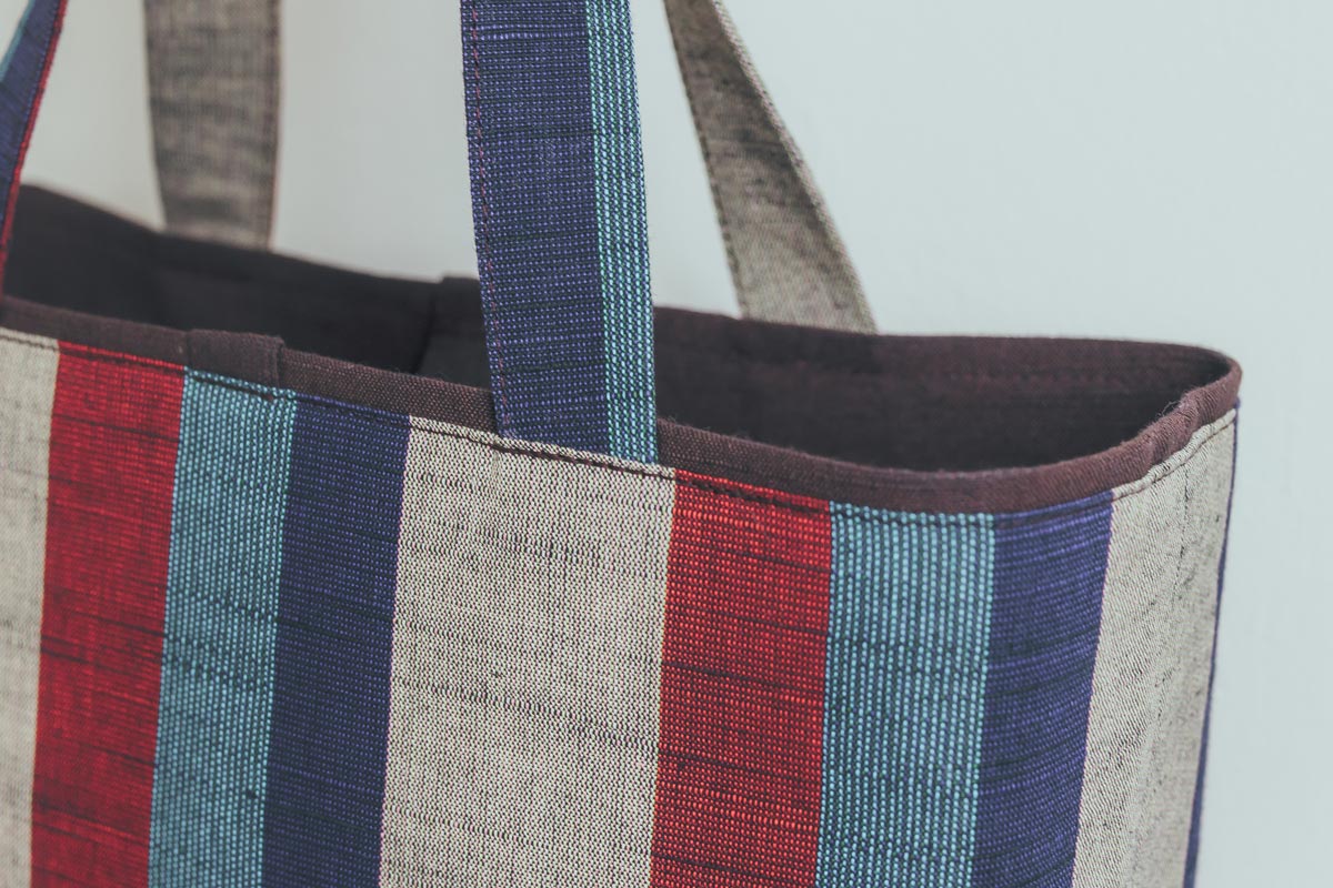 会津盆地の厳しい気候に育まれた独自の風合い