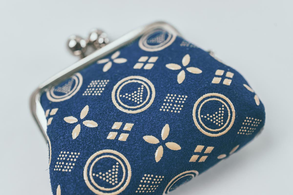 漆でのせる文様と時が育む風合い