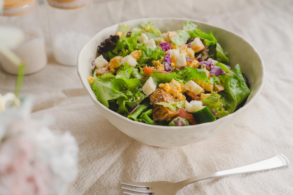 華やかな食卓の主役にも、そっと寄り添う脇役にも