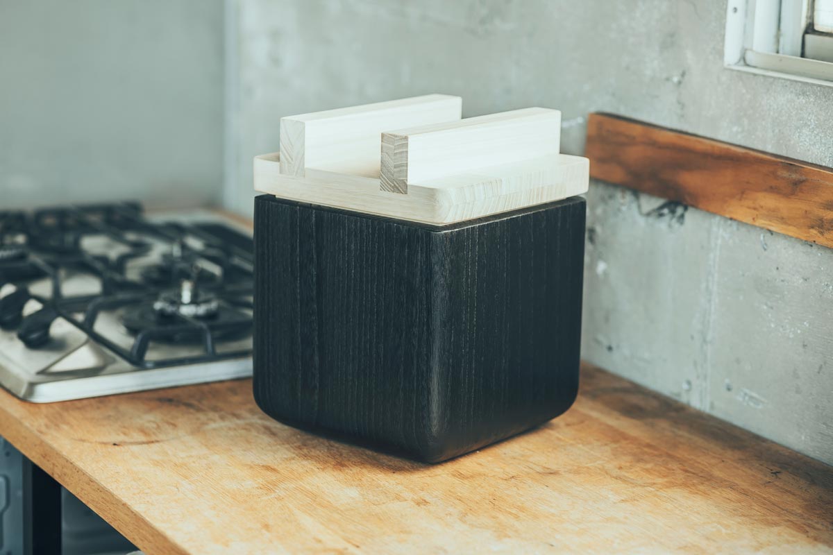 【厚川産業】桐器 羽釜米びつ SUMI、かるばこ