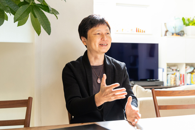 「ポイント交換がわかりやすくなり、ポイントアップの対象店や倍率が増え、店頭でポイントを使って支払えるようになり、J-POINTはかなり使い勝手が良くなりましたね」と菊地さん