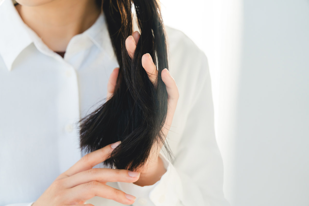 ヘアオイルとしての使用はもちろん、顔や体にも使えるマルチオイルである点も大きな魅力です。