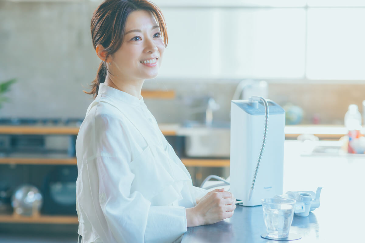 浄水器は意味がない？用途別の選び方をアクアソムリエが解説！もう一つの選択肢・アルカリイオン整水器とは