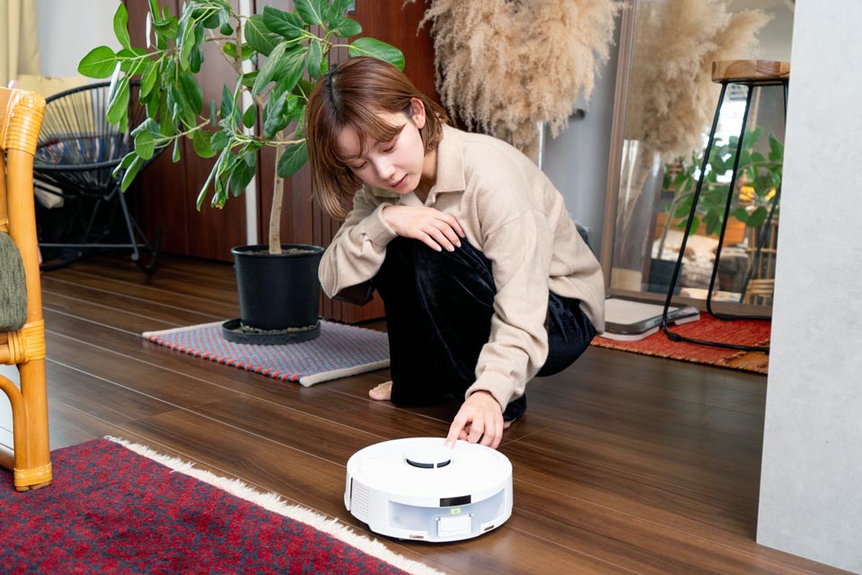 「今すぐに掃除をしたい」「お風呂に入っている間に掃除したい」など、在宅中に使うなら直接操作がおすすめ