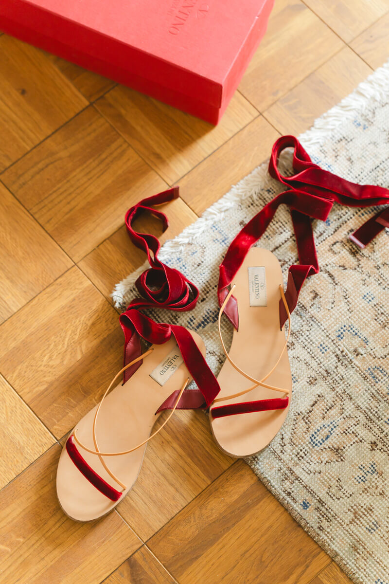 イタリアのラグジュアリーブランド「VALENTINO」のサンダル