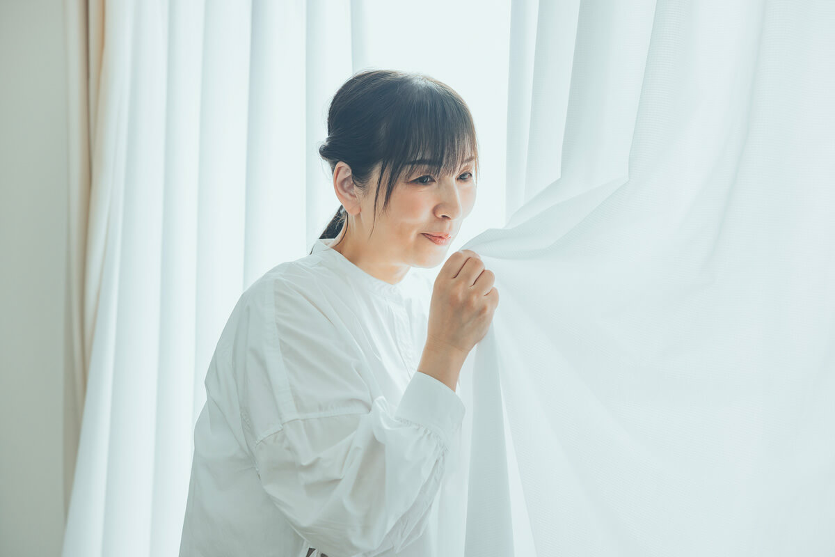 でもジアイーノは、電源を入れた瞬間にプールの消毒液や歯磨き粉に似た、次亜塩素酸特有の爽やかな香りがほのかに漂ってすごく落ち着くんです。