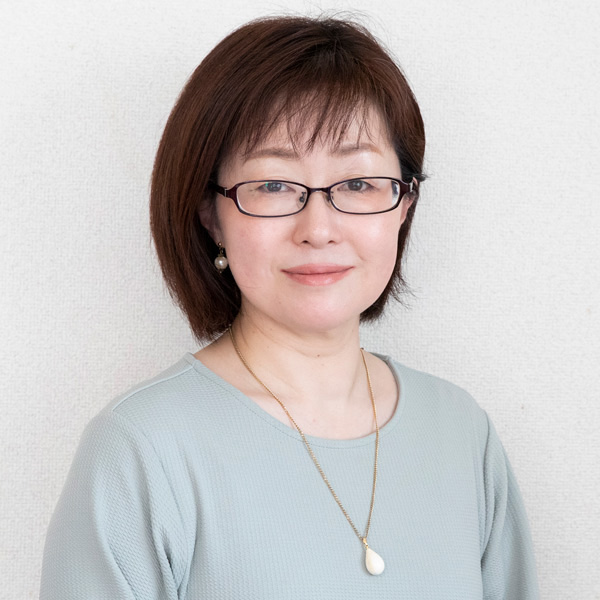 河野真希