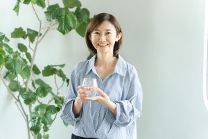 胃腸に優しい飲み物って何がある？毎日の水分補給で意識したい飲み物と避けたいもの