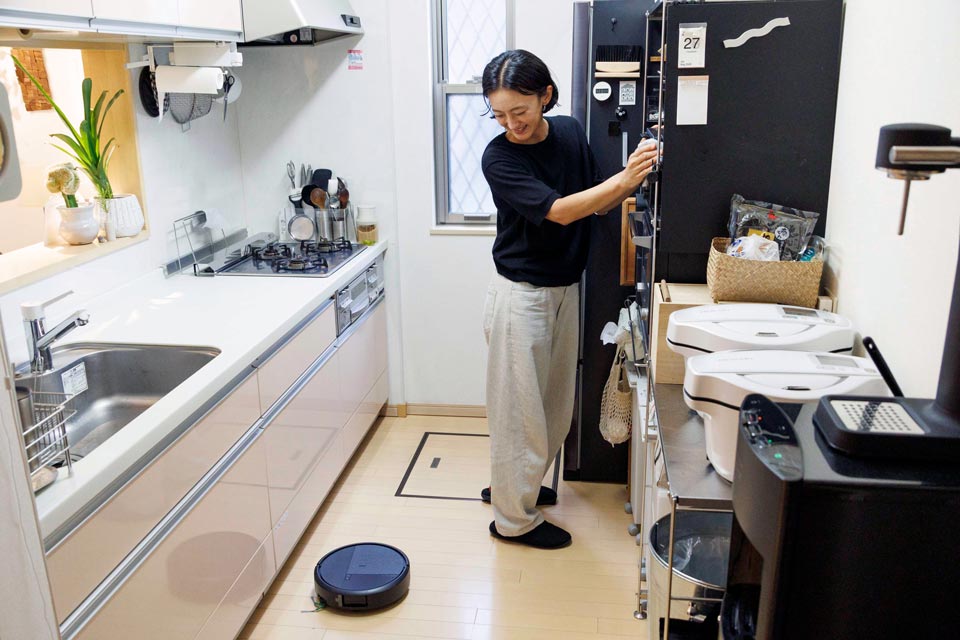 「家事をしながら音声で操作できるのも便利です」と本多さん