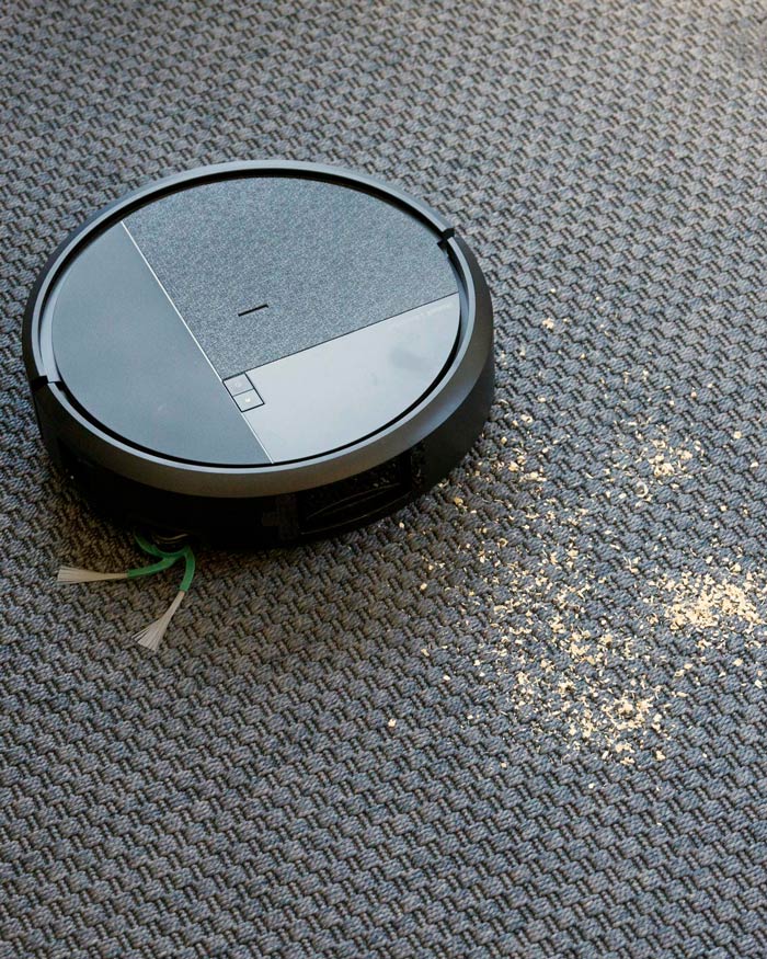 従来モデル（Roomba 105 Combo）と比較して吸引力が約3倍にアップしたRoomba Plus 515 Combo