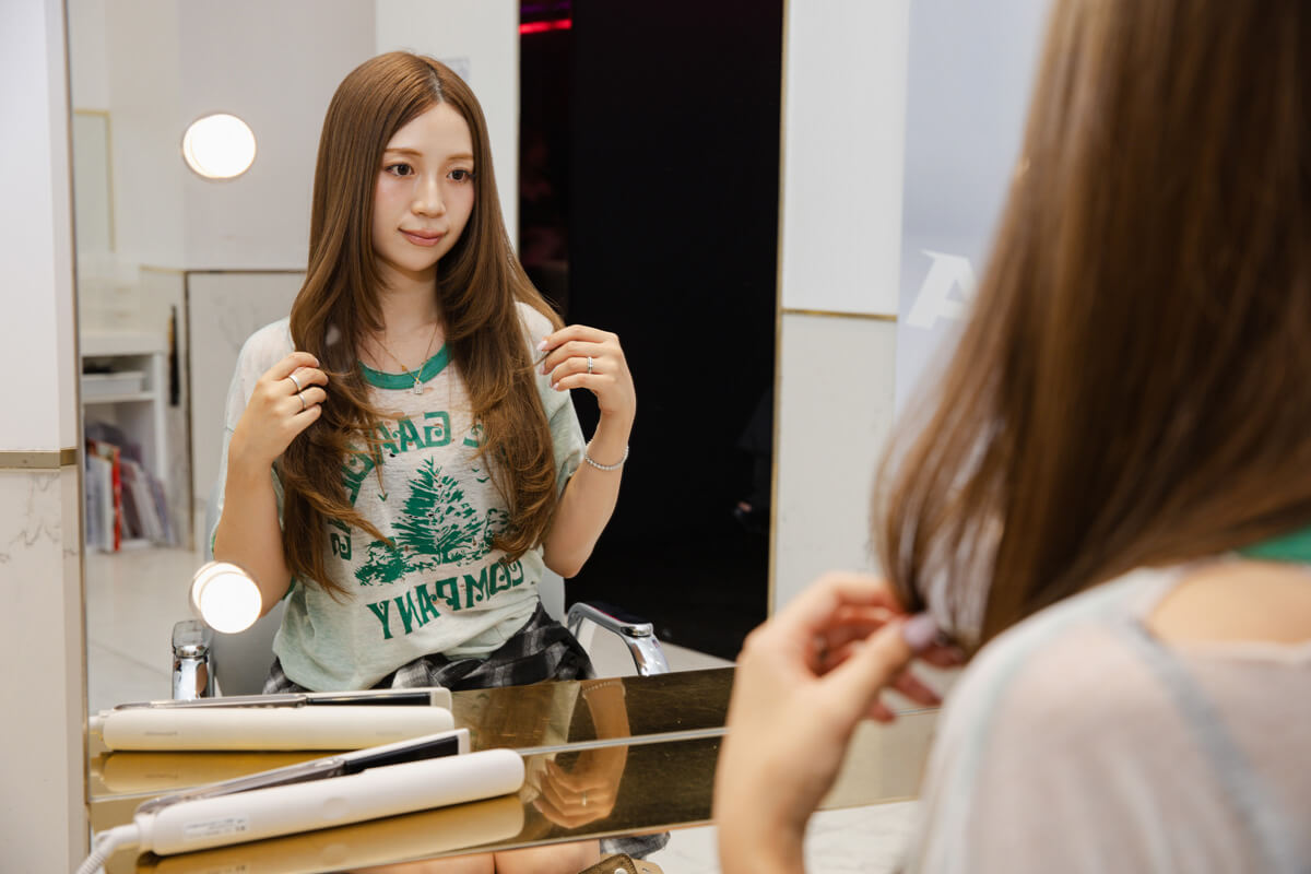 エッジの丸みが自然なので、変にクセがつくこともなさそう