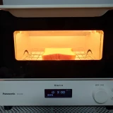 オーブントースター ビストロ NT-D700_食パンを焼いている様子1