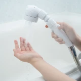 3Dアースシャワー・ヘッドスパ-「コンフォート水流」は洗い流しに最適な極細の水流