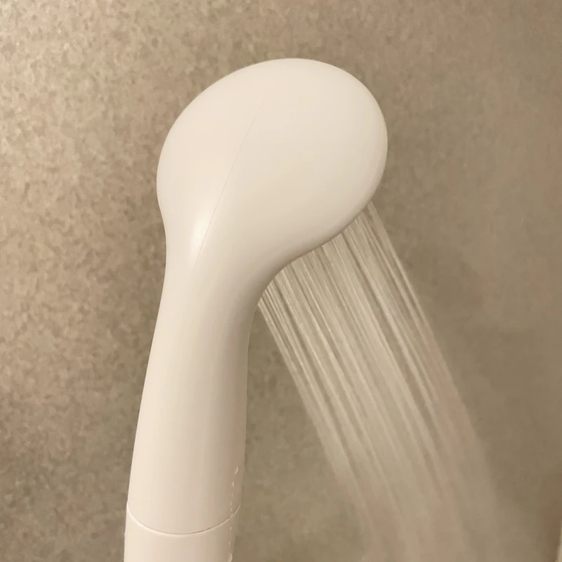 浄水シャワー - 水流
